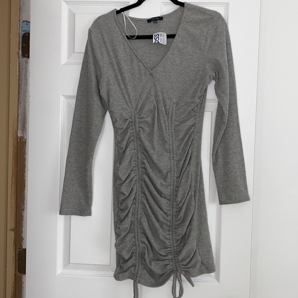 Love Tree juniors dress NWT - Picture 1 of 3